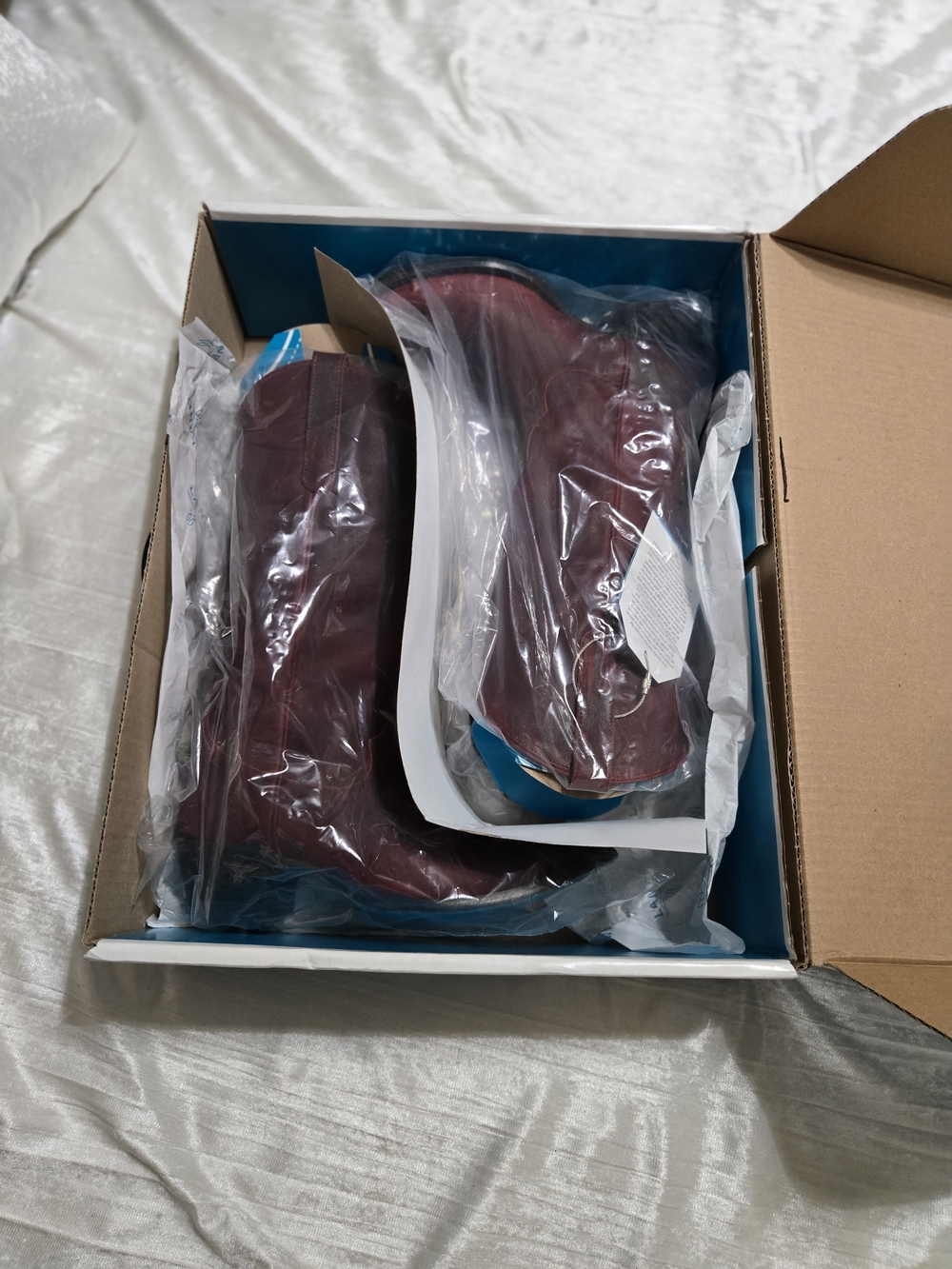 Dark Red Emma Jane Tall Boots By Lane Size 8 NWT - Picture 11 of 11